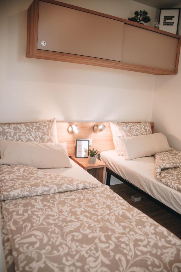 Mobile Home Peponi Del Mar, Camping Porton Biondi Rovinj Eksteriør bilde